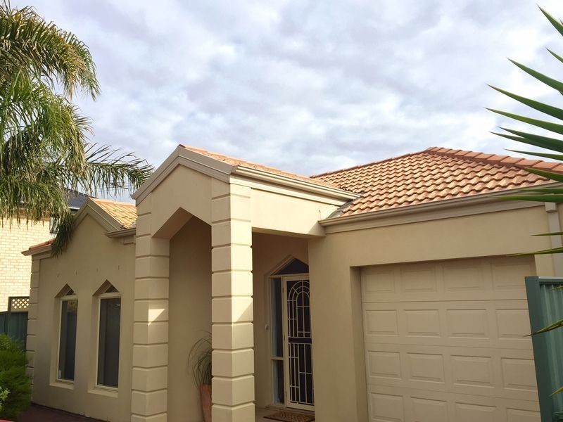 7 Dotterel Place, Mawson Lakes SA 5095