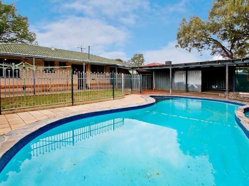13 Buckingham Drive, Salisbury East SA 5109