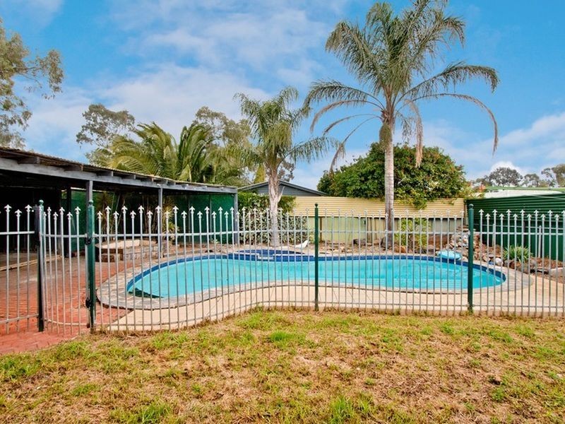 13 Buckingham Drive, Salisbury East SA 5109