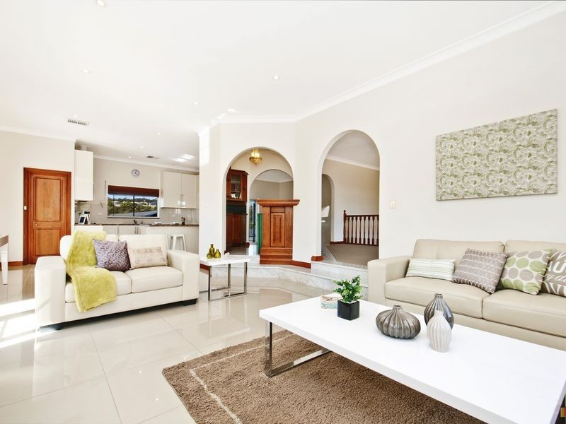 43 Yulinda Terrace, Gulfview Heights SA 5096