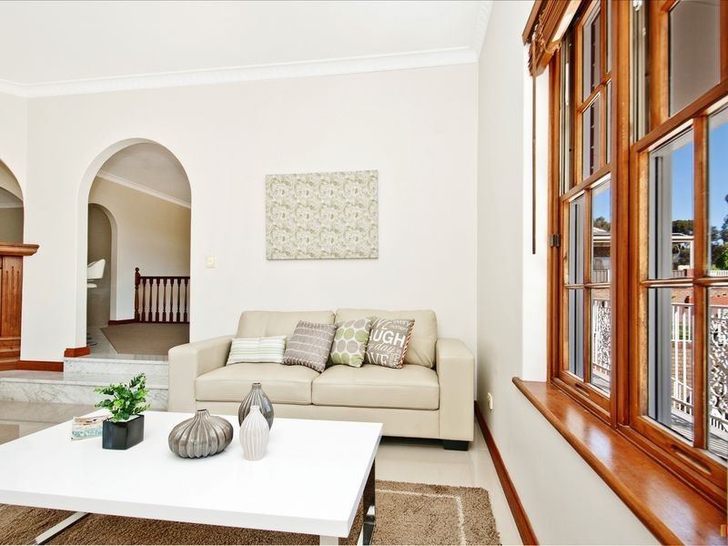 43 Yulinda Terrace, Gulfview Heights SA 5096