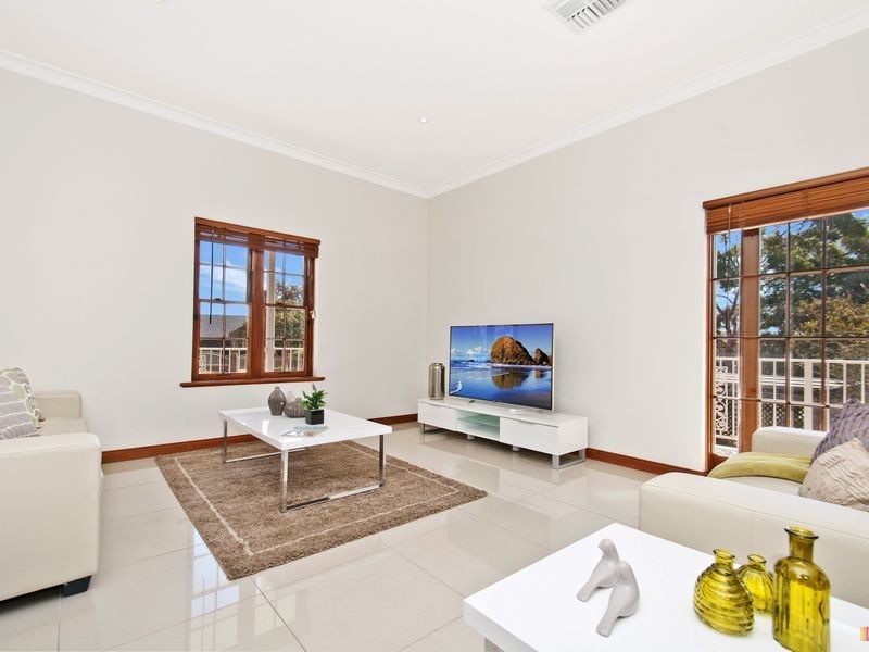 43 Yulinda Terrace, Gulfview Heights SA 5096