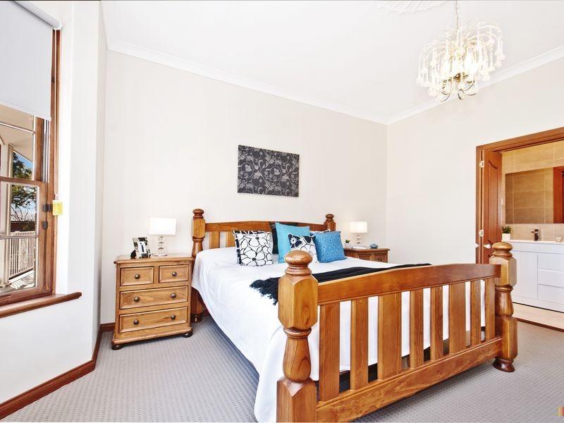 43 Yulinda Terrace, Gulfview Heights SA 5096