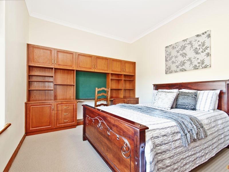 43 Yulinda Terrace, Gulfview Heights SA 5096