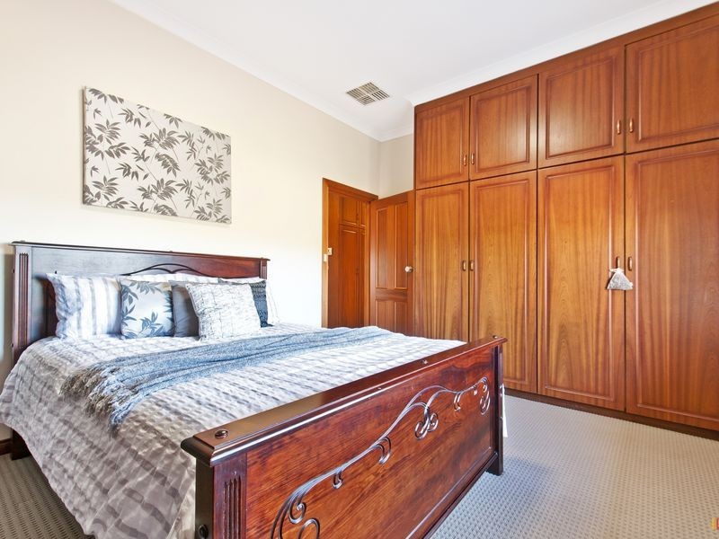 43 Yulinda Terrace, Gulfview Heights SA 5096