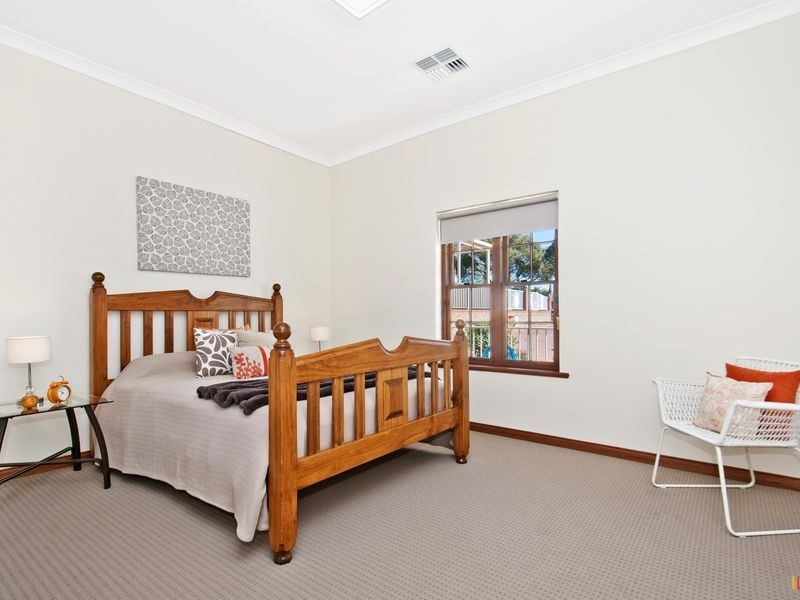 43 Yulinda Terrace, Gulfview Heights SA 5096