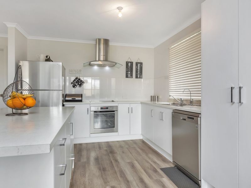 24 Carbone Drive, Munno Para West SA 5115