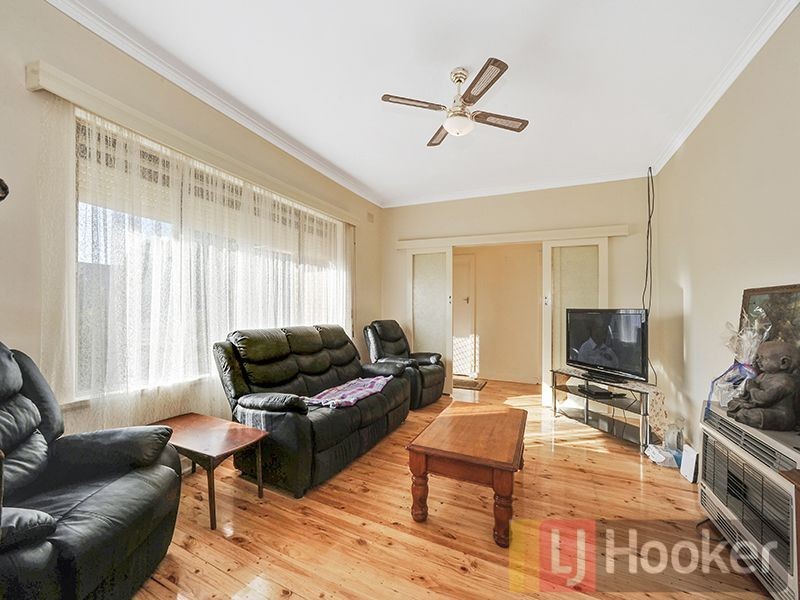 8 Karyn Crescent, Brahma Lodge SA 5109