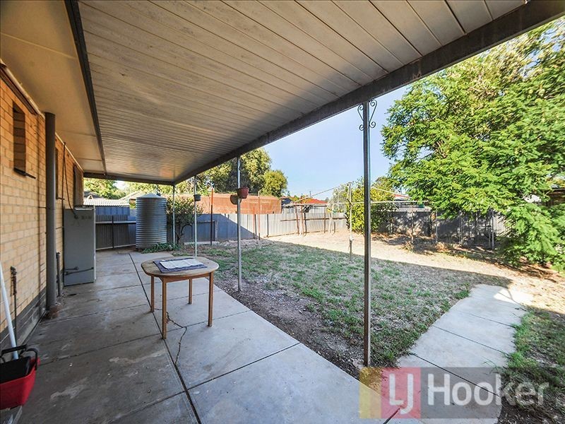 8 Karyn Crescent, Brahma Lodge SA 5109