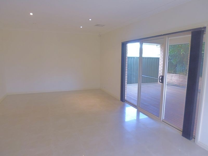 67 Lord Howe Crescent, Mawson Lakes SA 5095