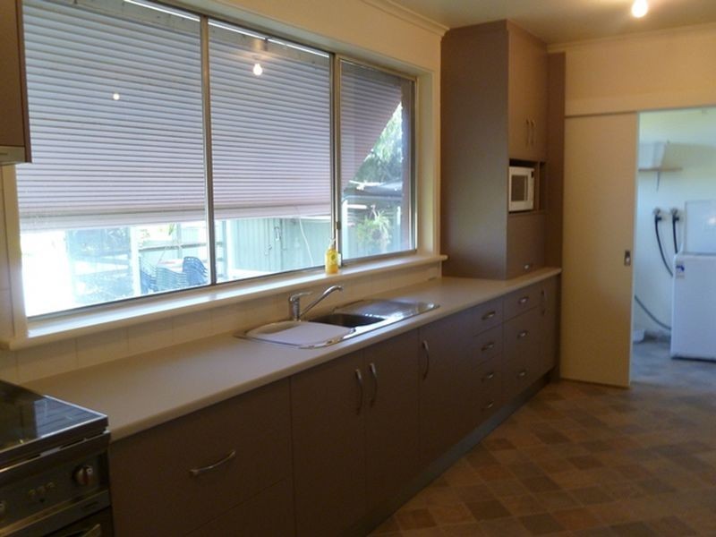 8 Grevillea Drive, Banksia Park SA 5091