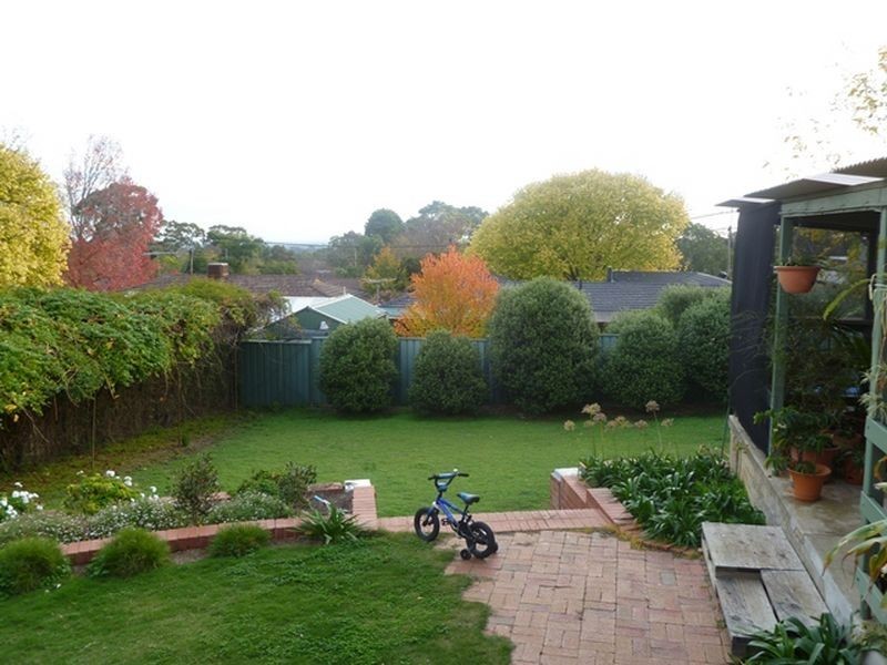 8 Grevillea Drive, Banksia Park SA 5091