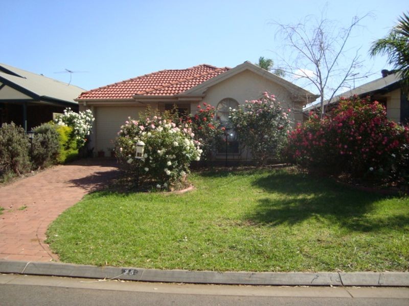 25 Casanor Crescent, Paralowie SA 5108
