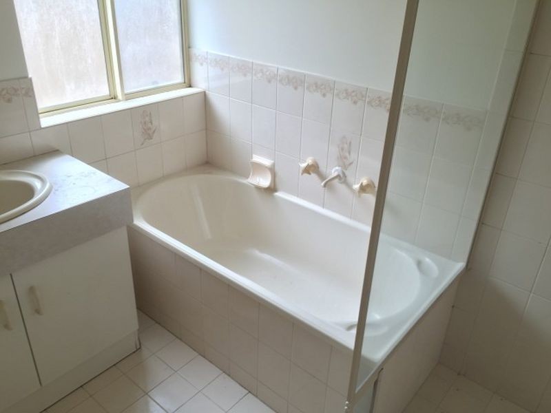 30 Claxton Way, Burton SA 5110