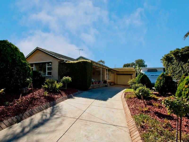 32 Balkara Road, Para Hills West SA 5096