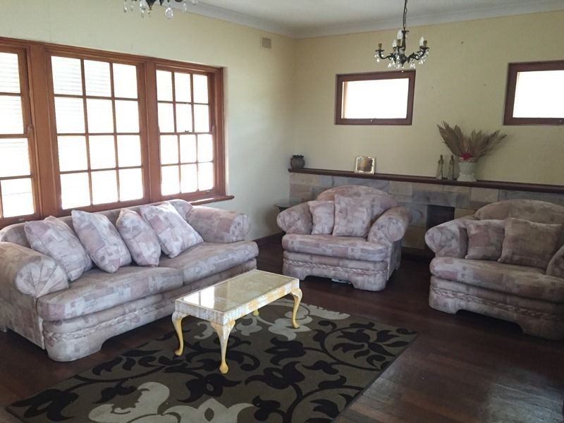 15 Phillips Avenue, Para Hills SA 5096