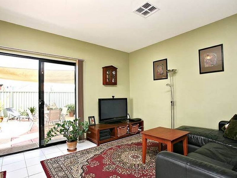 7 Reunion Lane, Mawson Lakes SA 5095