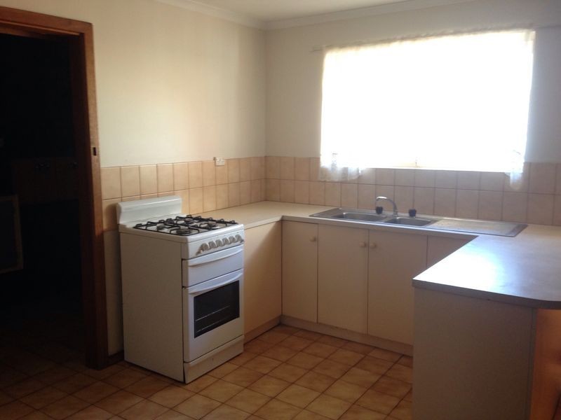 2/254 Whites Road, Paralowie SA 5108