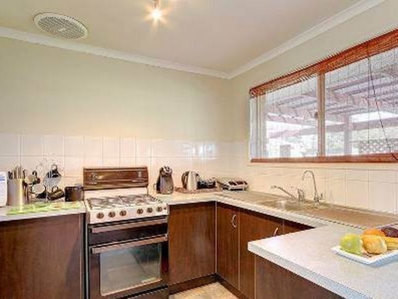 6 John Bull Court, Andrews Farm SA 5114