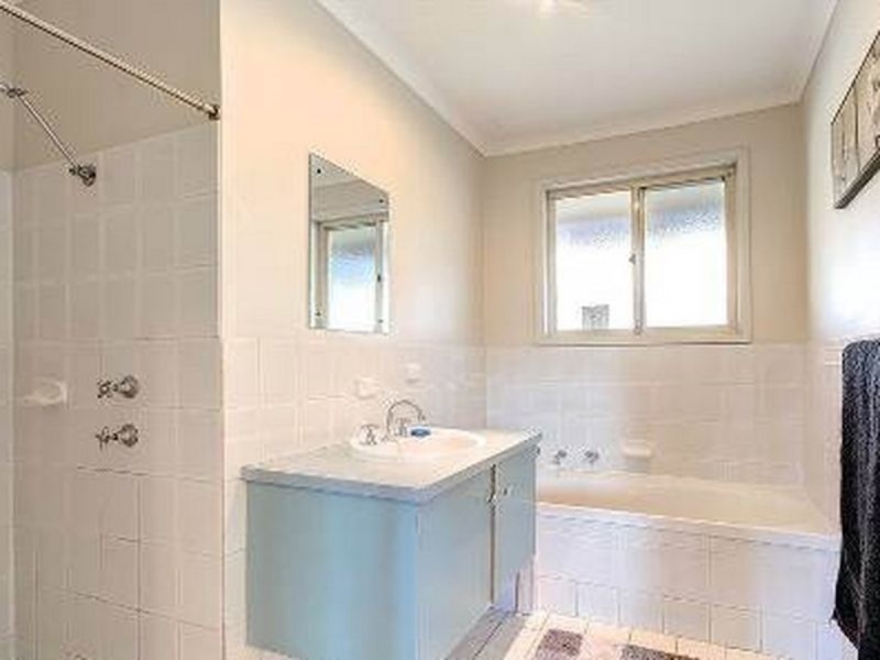 6 John Bull Court, Andrews Farm SA 5114