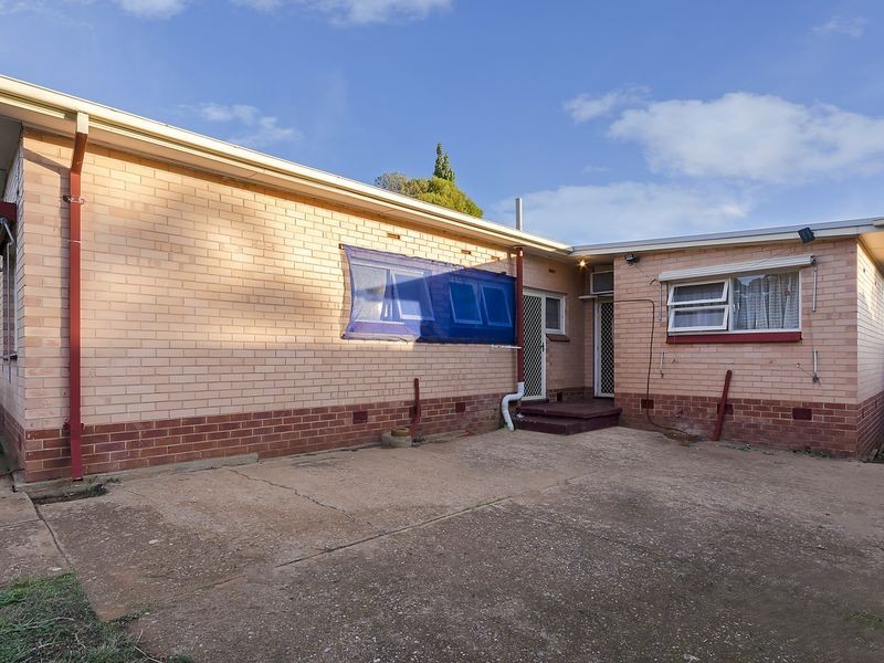 18 Thornton Street, Elizabeth East SA 5112