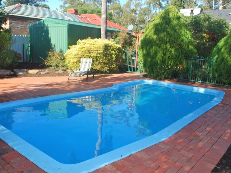 19 Collingbourne Drive, Elizabeth Vale SA 5112