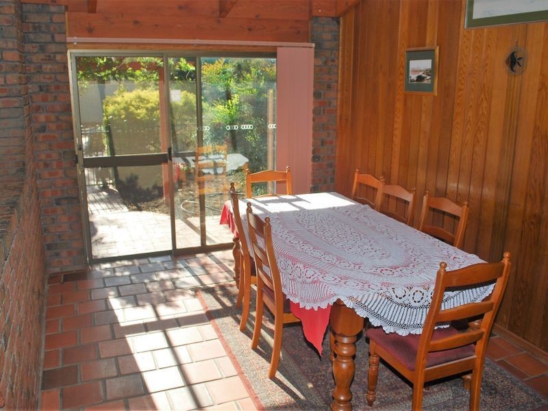 19 Collingbourne Drive, Elizabeth Vale SA 5112