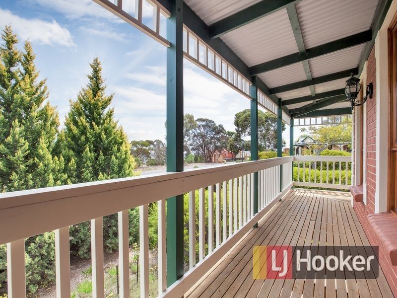 4 Bayview Parade, Gulfview Heights SA 5096