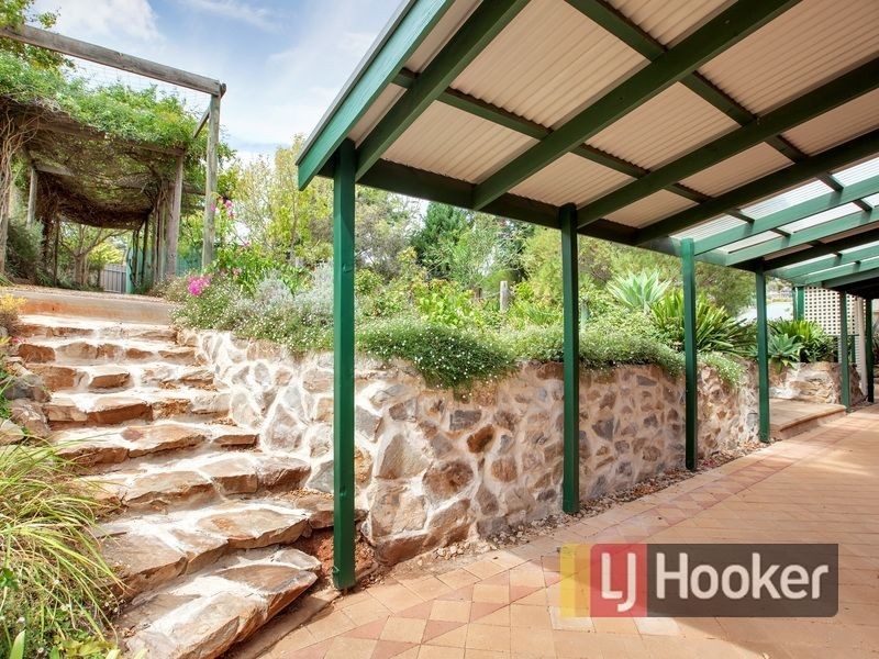 4 Bayview Parade, Gulfview Heights SA 5096