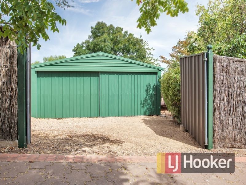 4 Bayview Parade, Gulfview Heights SA 5096