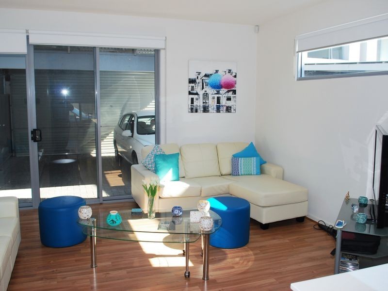 8/ 7 – 17 St Kitts Place, Mawson Lakes SA 5095
