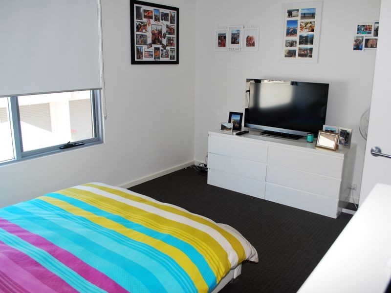 8/ 7 – 17 St Kitts Place, Mawson Lakes SA 5095