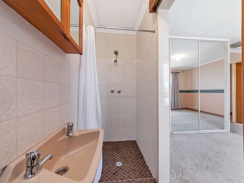 122 Elizabeth Street, Banksia Park SA 5091