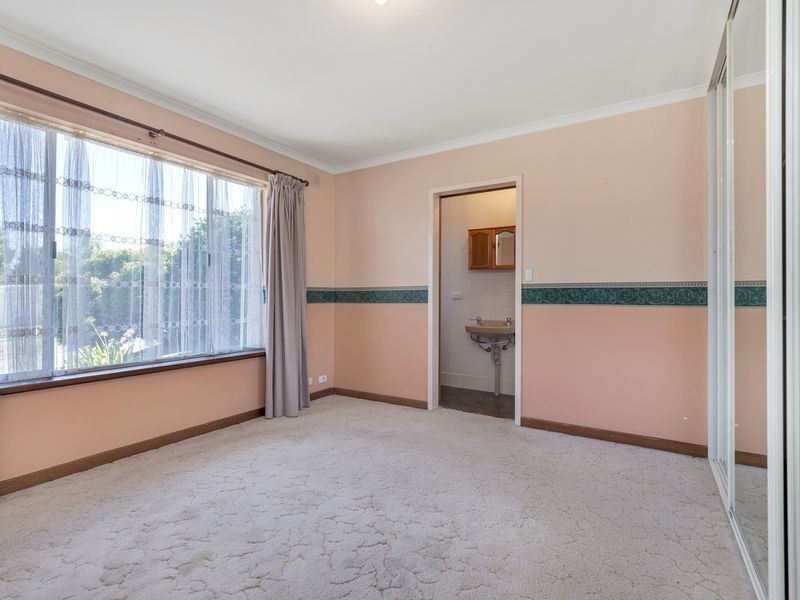 122 Elizabeth Street, Banksia Park SA 5091