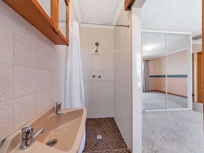 122 Elizabeth Street, Banksia Park SA 5091