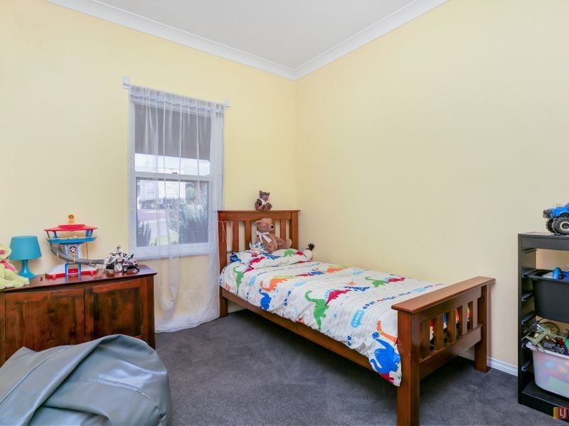 8 Hedgerow Court, Greenwith SA 5125