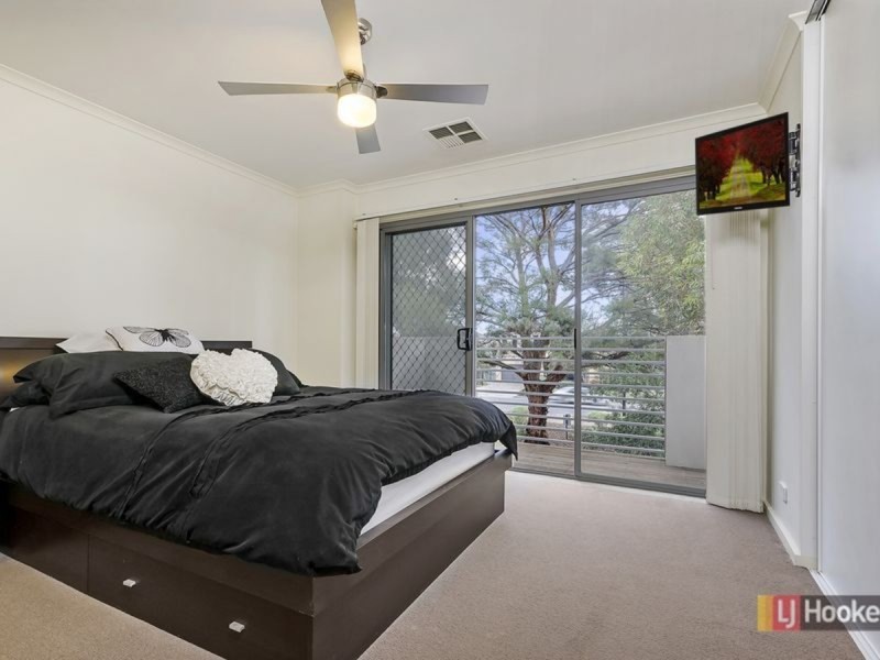 9/55 Grasswren Way, Mawson Lakes SA 5095