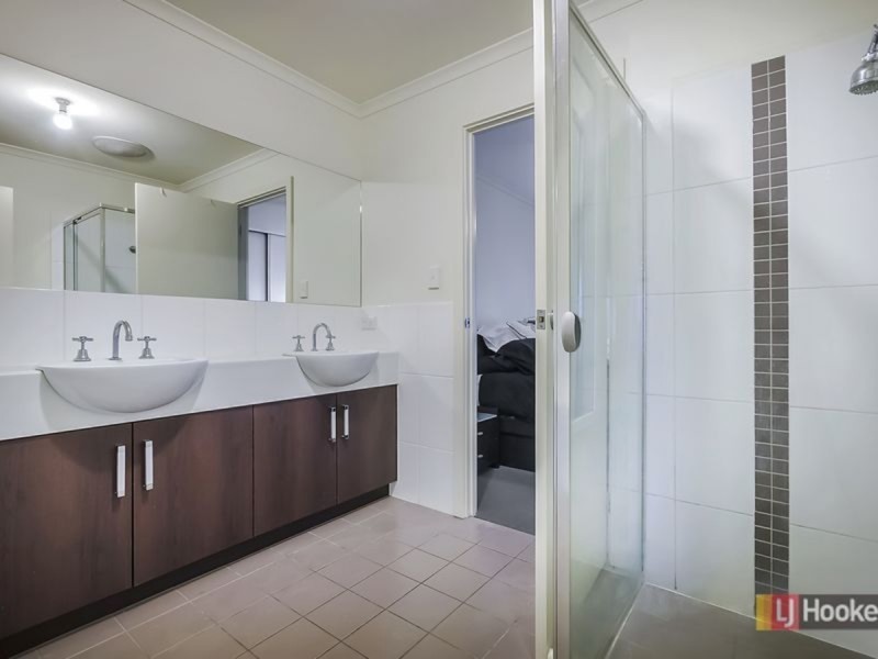 9/55 Grasswren Way, Mawson Lakes SA 5095