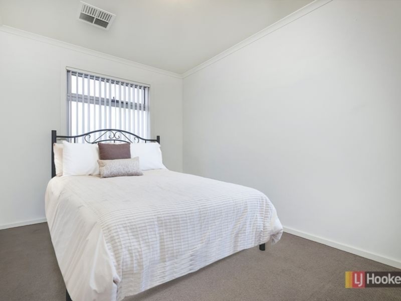 9/55 Grasswren Way, Mawson Lakes SA 5095
