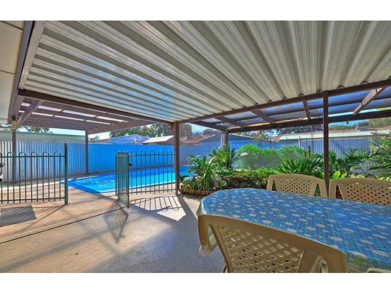 17 Banksia Crescent, Parafield Gardens SA 5107