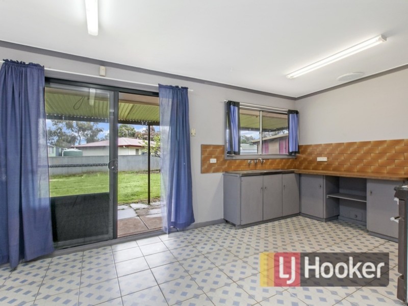 6 Lillee Avenue, Brahma Lodge SA 5109