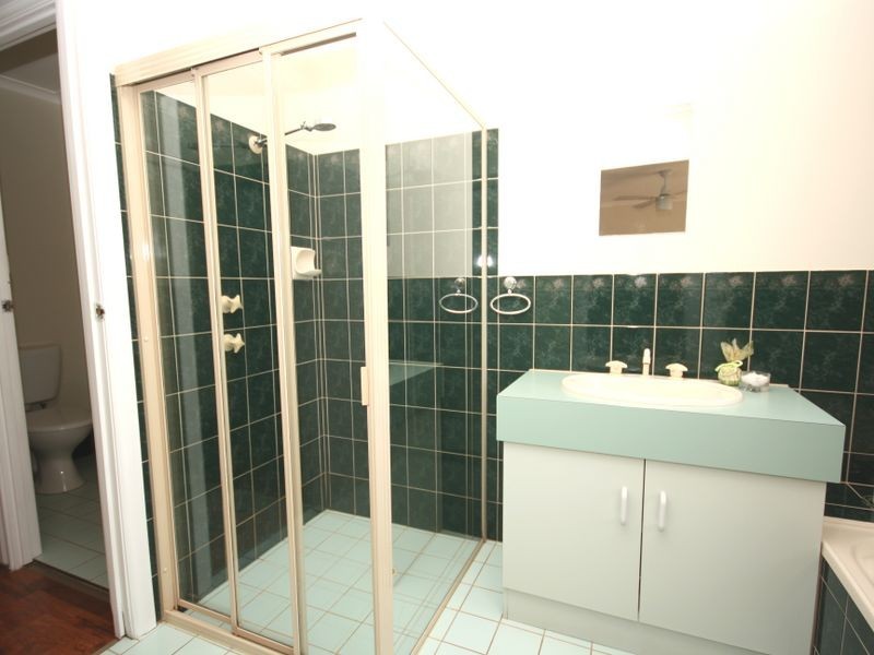 2 Merlot Court, Burton SA 5110