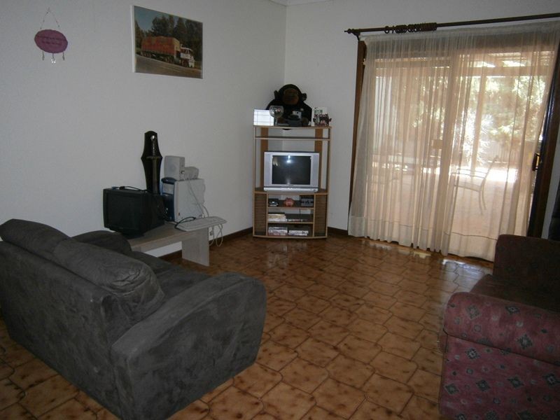 40 Thompson Avenue, Salisbury Downs SA 5108