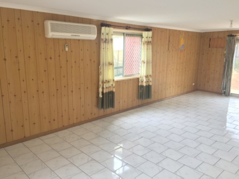 2 Karyn Crescent, Brahma Lodge SA 5109