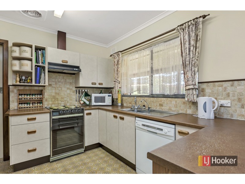 6 Meredith Street, Parafield Gardens SA 5107