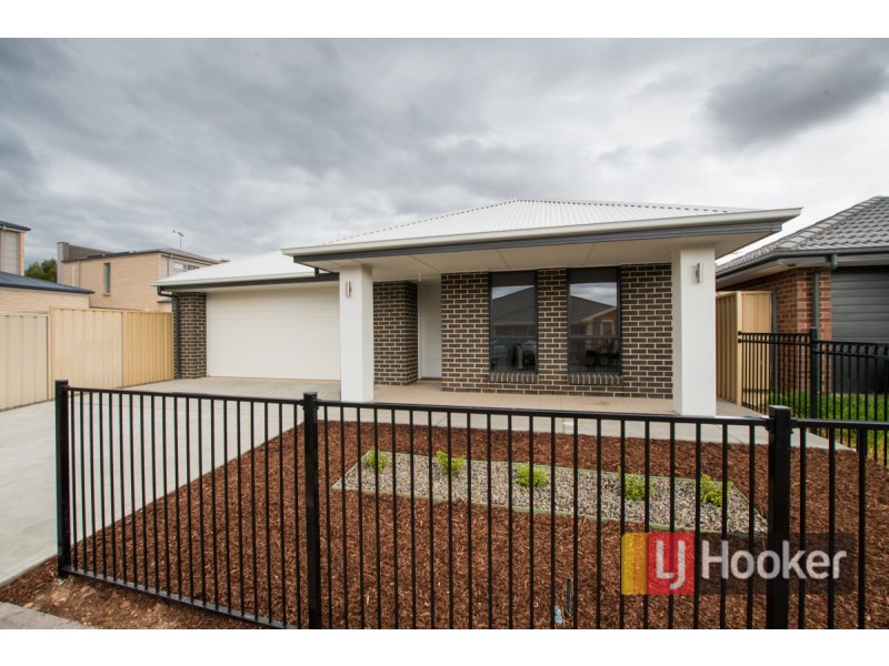 31 Saxon Street, Smithfield Plains SA 5114