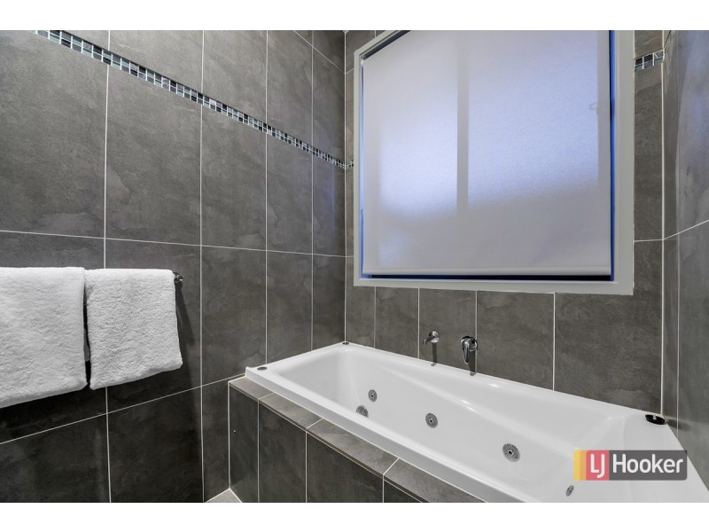 16A Shackelton Court, Greenwith SA 5125