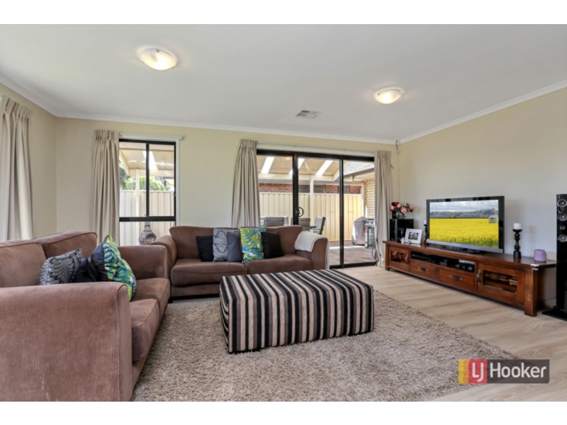 11 Tasos Drive, Munno Para West SA 5115