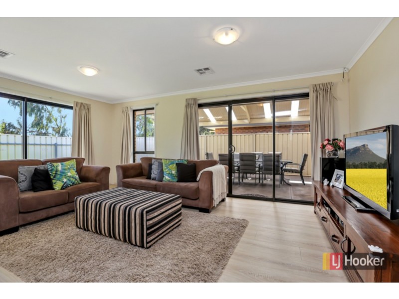 11 Tasos Drive, Munno Para West SA 5115