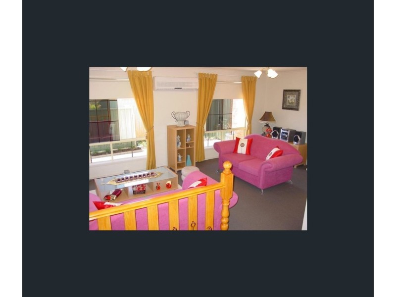 28 Hughes Court, Walkley Heights SA 5098